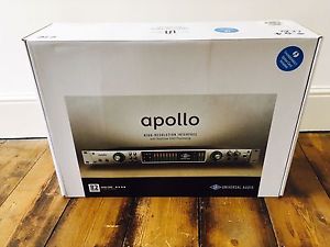 Universal Audio UAD-2 APOLLO Quad THUNDERBOLT + 67 Plugins LEFT ON THE CARD