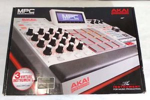 Akai MPC Renaissance Sampler Drum Machine Music Production Controller w/Software