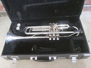Yamaha Trumpet w/Original Hard Case Model # YTR-4335G