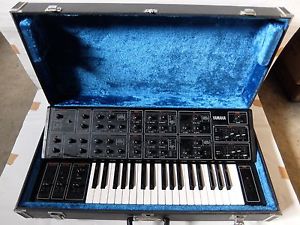 YAMAHA CS-15 Analog synthesizer Vintage Rare!