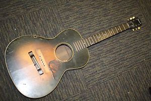 1935-1942 Gibson Acoustic Guitar Antique