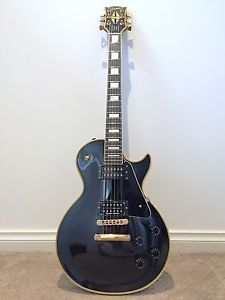 1990 Gibson Les Paul Custom Black Beauty in great condition