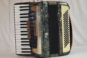 Piano accordion akkordeon  SCANDALLI 80 BASS
