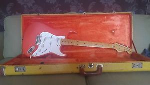 Fender JV Stratocaster 1984 Fiesta Red with Hard case