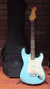 Fender Special Edition 60s Stratocaster Cerulean Blue Guitar MIinty! WorldShip