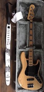 Fender American Deluxe Jazz Bass, 4-String, Natural, W/CASE AND BEATLES STRAP