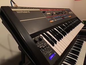 Vintage Roland Juno-106 Synthesizer