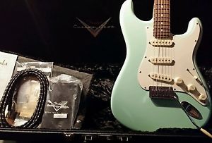 Fender custom shop stratocaster nos jeff beck signature 2014 unplayed.