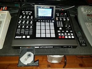 Akai MPC 5000 with cd/dvd drive