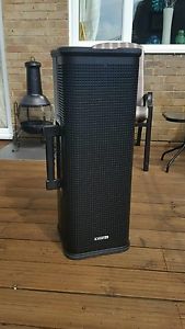 2 x line 6 L3 stagesource speakers