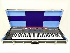 Roland JUNO-106 Vintage Analog Synthesizer w/ Hard Case needs service JU-106 60