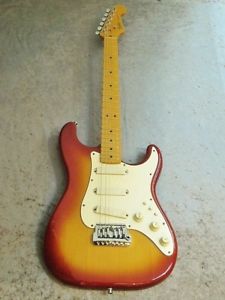 Fender USA '83 Elite Stratocaster Used Electric Guitar Free Shipping