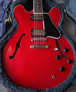 Gibson ES-335 Cherry Red Dot from Custom Shop Memphis 2010 with COA & Case