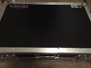 NUMARK NS6 Turntable, Case, Speakers, XLR Cables, Power Amp