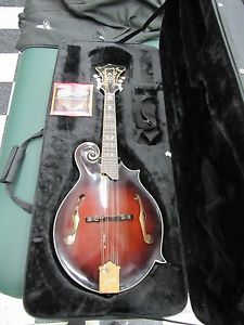 Kentucky KM-855 Mandolin in Case