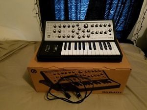 USED Moog Sub Phatty Keyboard Synthesizer ANALOG SYNTHESIZER