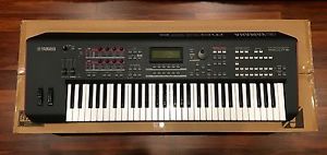 Yamaha MOXF6 Keyboard Synthesizer - Barely Used - Great Keyboard