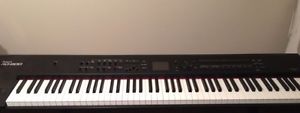 ROLAND RD-800 DIGITAL PIANO, GREAT CONDITION