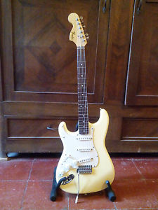 Fender Stratocaster MiJ lefty Vintage sehr guter Zustand