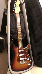 Fender Artist John Mayer Stratocaster Guitar with Incase Bag