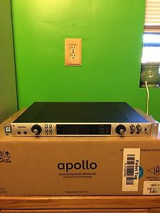 Universal Audio Apollo Quad (Silverface) with Thunderbolt 2 card & 50 plug-ins!