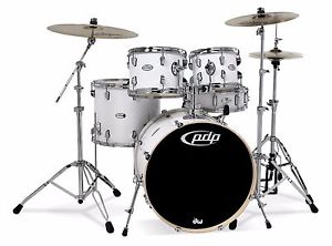 PDP Main Stage PDMA2215WH8 Complete 5pcs Drum Kit In White - Hardware included!