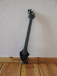 Fender Ashbory Bass:  black / fantastic condition. with original gigbag