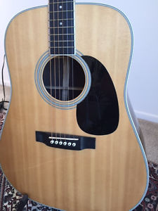 Martin Standard D-35 Acoustic Guitar