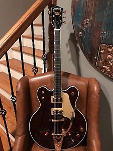 Gretsch Professional G6122II Chet Atkins Country Gentleman Electric Guitar