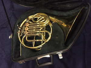 YAMAHA Double French Horn. YHR-567.  Includes Hard Case Good Condition!