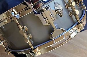 Gold 1997 Lang Percussion 5.5x14 Gladstone Snare Drum / Ltd Ed / new unplayed