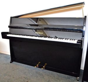 Grotrian Model 100 "Cristal" in black high gloss - German Made