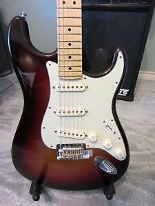 Fender American Stratocaster Deluxe Plus With Case