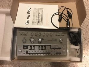 Cyclone Analogic TT-303 Bassbot Analog Synth Rare Discontinued Model