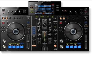 Pioneer XDJ-RX Digital DJ Controller