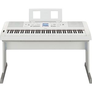 Yamaha DGX650 Keyboard in White