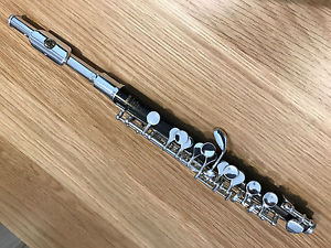 Yamaha Piccolo YPC-82 Grenadilla Body, Silver Head