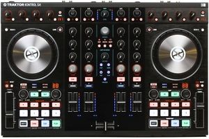 Native Instruments Traktor Kontrol S4 MK2