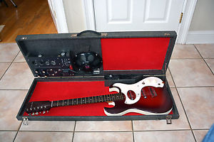 1965 Sears (Danelectro) Amp-in-Case Guitar 1457 Dual Pickups Excellent, Working