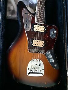 Fender Artist Kurt Cobain Relic Rare Jaguar Electric Guitar Right Hand Sunburst