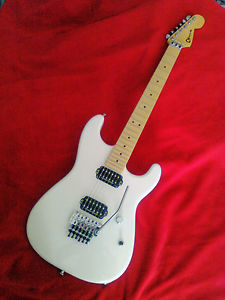 Charvel San Dimas Pro Mod Fender Japan Floyd Rose Seymour Duncan 2011 Snow White