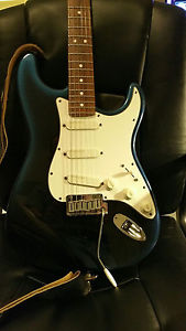 1993 Fender Stratocaster Plus Excellent Condition and and a great guitar!!