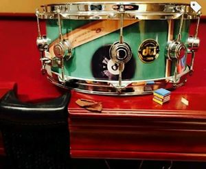 Cuztom dw snare drum