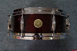Gretsch USA Custom Snaredrum in "Walnut Gloss"  -  14x5"