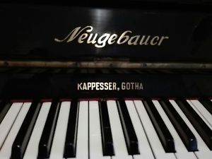 VENDO PIANOFORTE ANTICO NEUGEBAUER