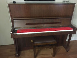 Pianoforte Petrof Studio Noce