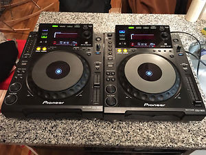 *** ***  Pioneer CDJ-900 (Pair of #2 Great Condition)  *** ***