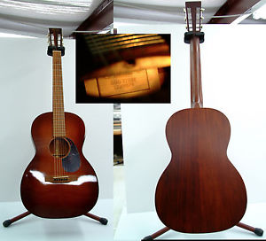 Martin 000-17SM  Acoustic Guitar SUPERB w/HSC BARELY PLAYED FAIR OFFER PLEASE