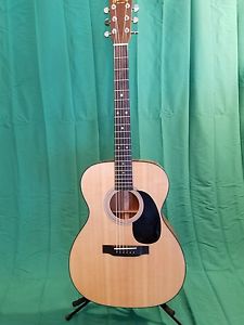 Martin Standard 000-18 Acoustic Guitar