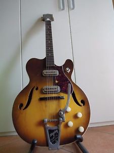 Vintage 1964 Harmony H74 (silvertone - kay)